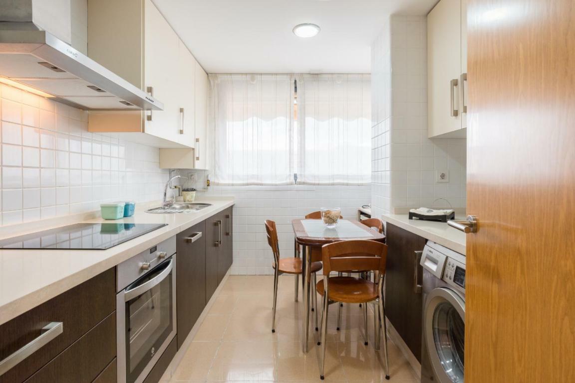 Keywise Perfect Location Next To Maria Zambrano Station, Central , Beach ,Pool And Free Parking Málaga Exterior foto