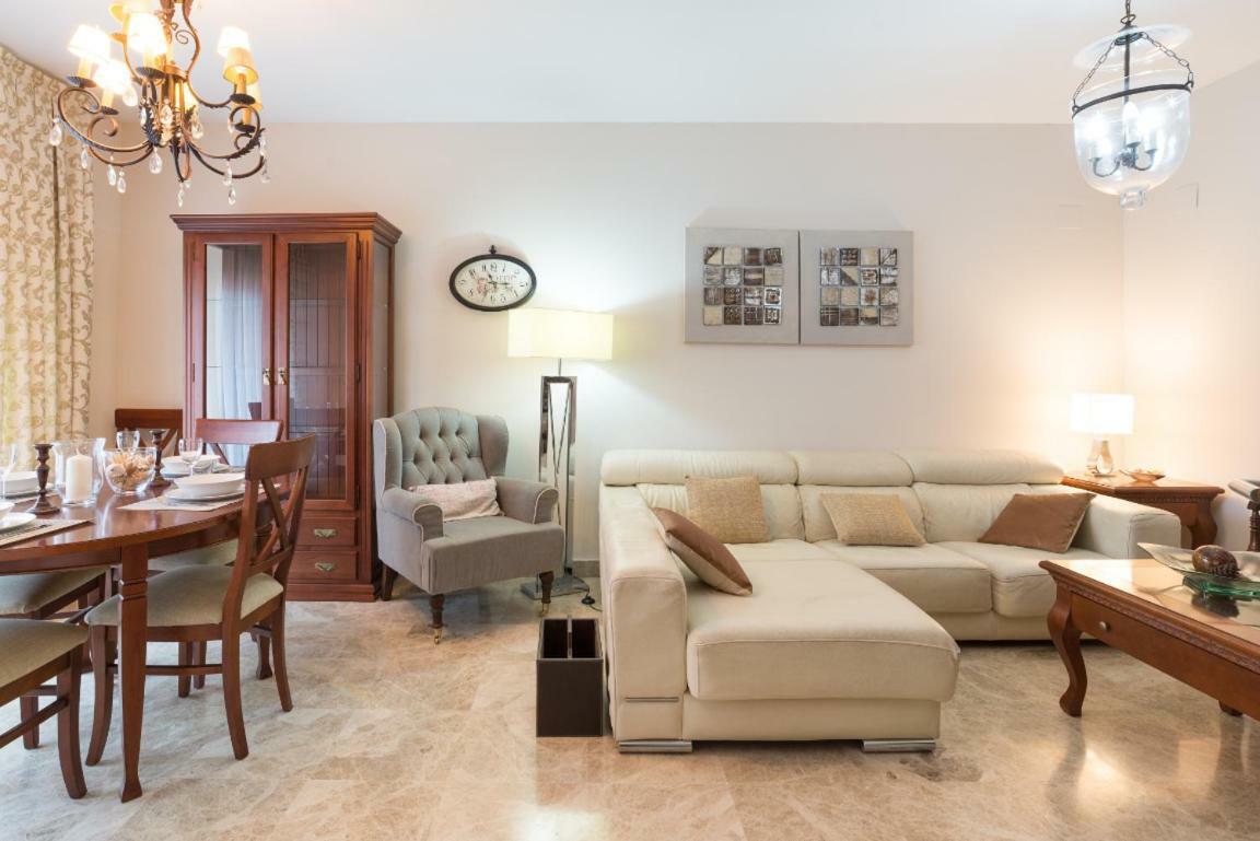 Keywise Perfect Location Next To Maria Zambrano Station, Central , Beach ,Pool And Free Parking Málaga Exterior foto