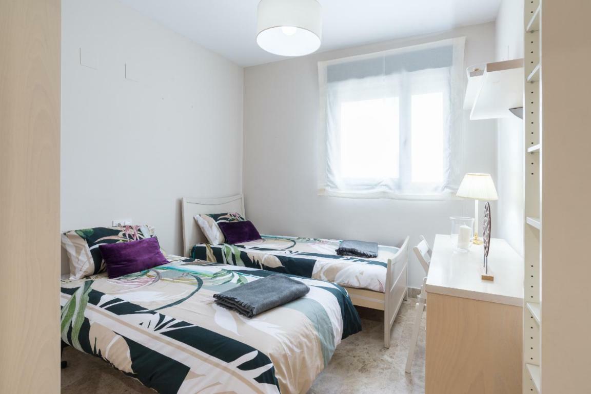 Keywise Perfect Location Next To Maria Zambrano Station, Central , Beach ,Pool And Free Parking Málaga Exterior foto